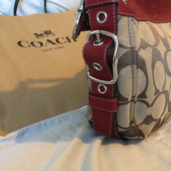 Coach Zoe - Picture 2 of 5